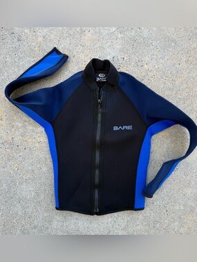 Bare wetsuit long sleeve top size 12 youth preloved surf zip front